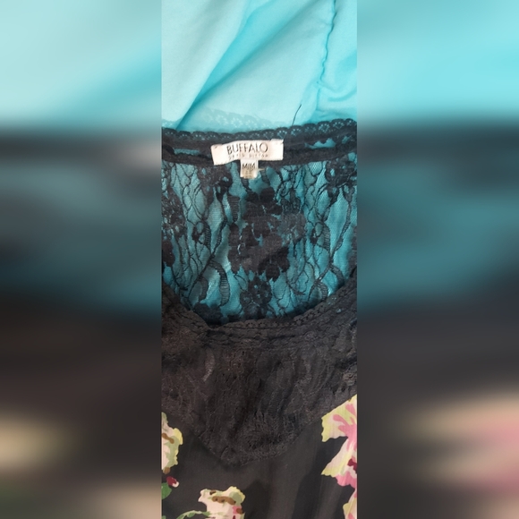 Buffalo Black and Red Floral Dress with Black Lace - Picture 3 of 3